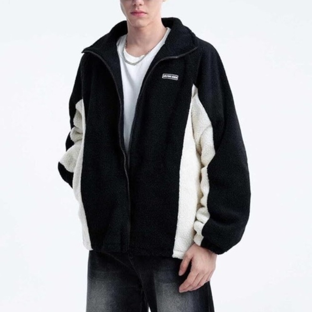 Aelfric Eden FLEECE COAT - NWT 
Unisex small
Oversized